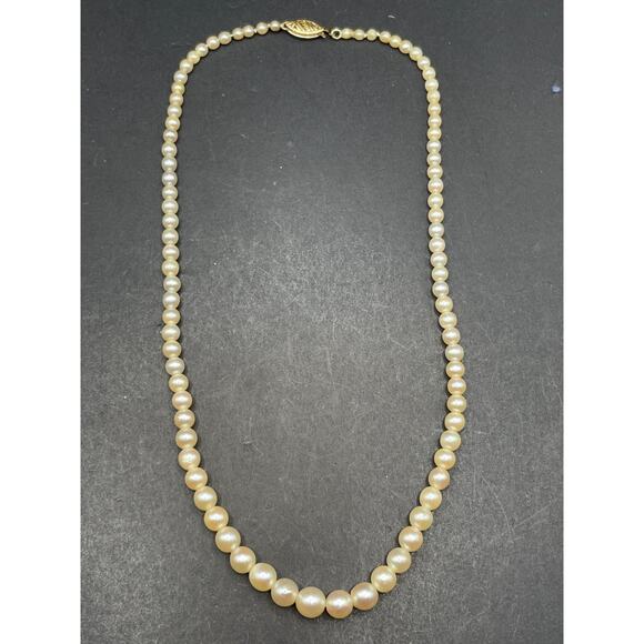 Vintage Faux Pearl With 14K Yellow Gold Clasp Ivory Graduated Necklace 16" - Picture 1 of 9